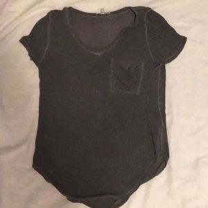 Short sleeve, distressed, pocket tee!